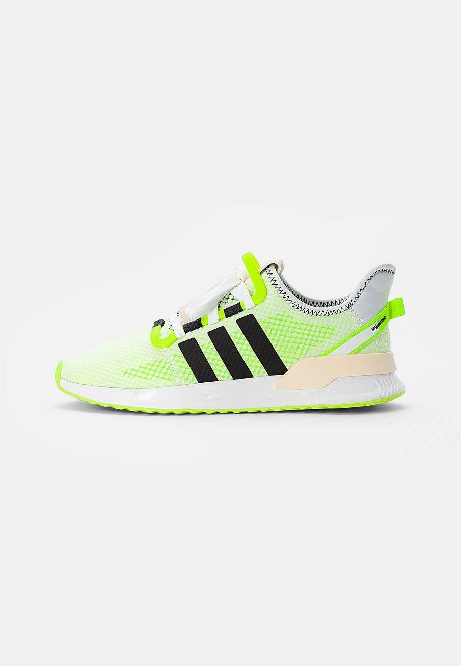Фото № 1 с приближением к товару «‎Adidas U Path »