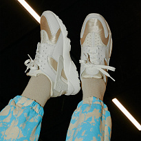 Фото № 5 с приближением к товару «‎Nike Huarache »