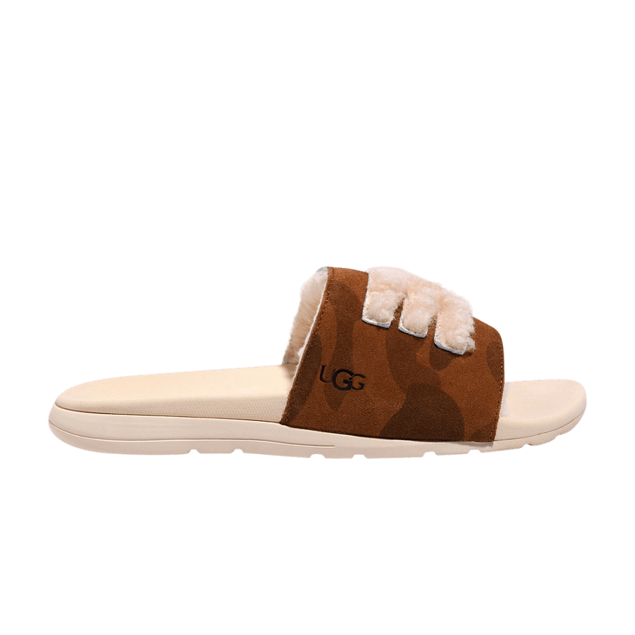 Фото № 1 с приближением к товару «‎A Bathing Ape x UGG Xavier Fur Logo»