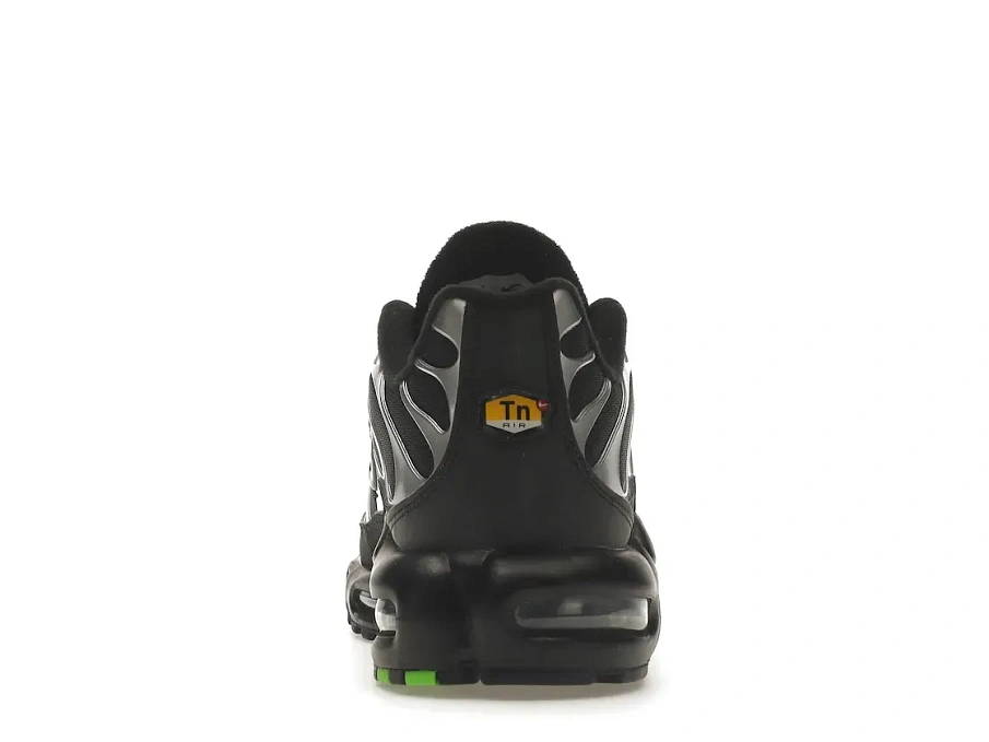 Фото № 4 с приближением к товару «‎Nike Air Max Plus Black Silver Green Strike»