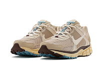 Фото № 3 с приближением к товару «‎ Nike Air Zoom Vomero 5 Running shoes»