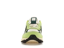 Фото № 2 с приближением к товару «‎New Balance 990v4»
