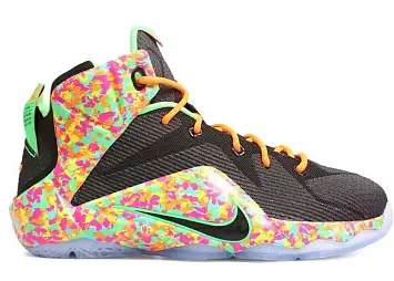 Nike LeBron 12 (685181-008)