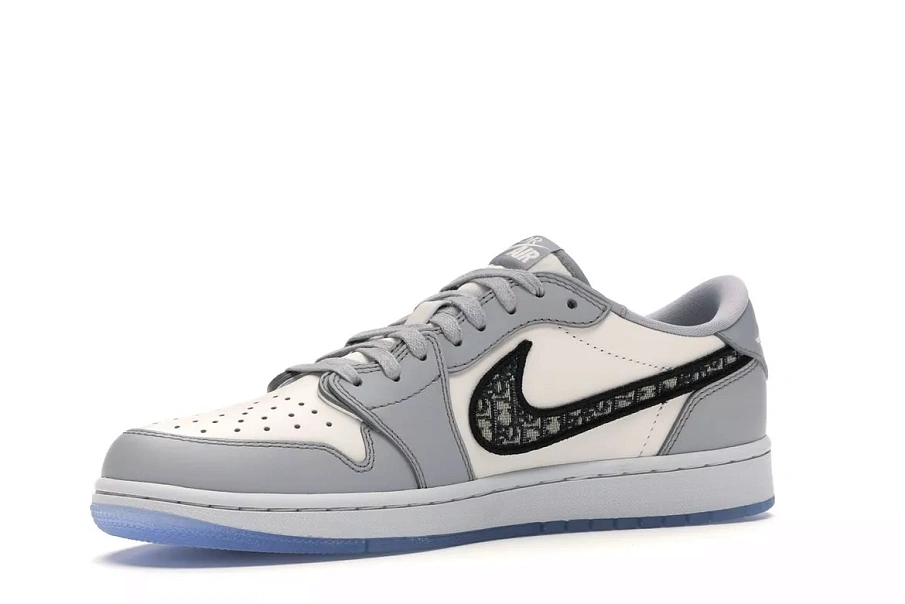 Фото № 5 с приближением к товару «‎Jordan 1 Retro Low Dior»
