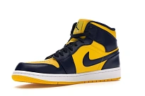 Фото № 3 с приближением к товару «‎Jordan 1 Mid Michigan»
