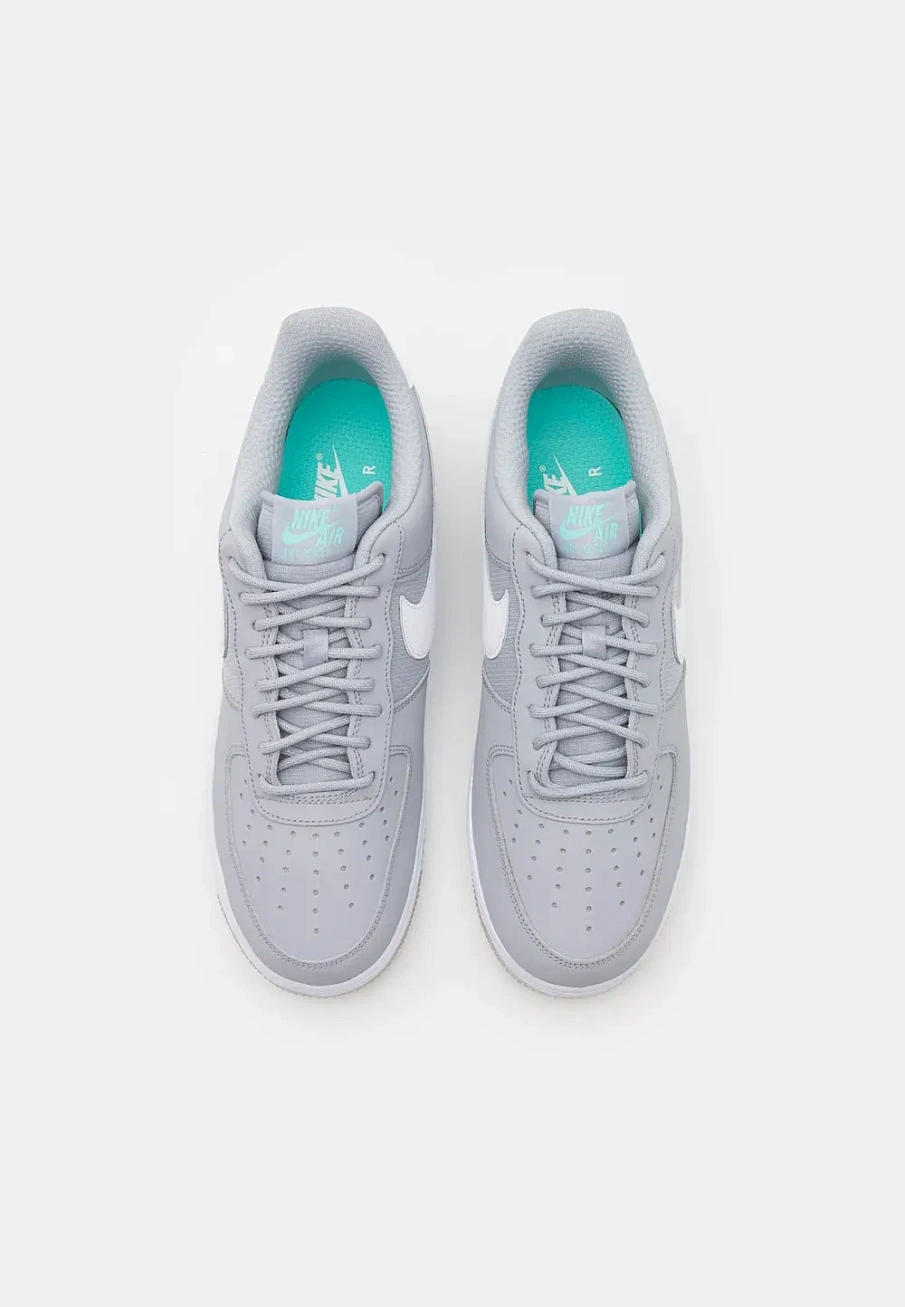 Фото № 4 с приближением к товару «‎AIR FORCE 1 07 UNISEX»