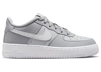 Фото № 1 с приближением к товару «‎Nike Air Force 1»