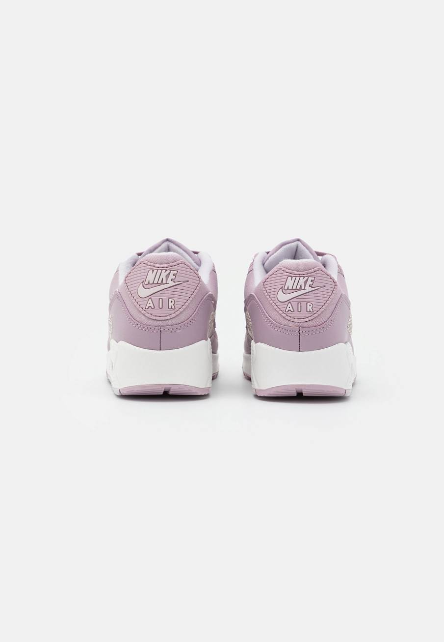 Фото № 2 с приближением к товару «‎Nike Air Max 90 »