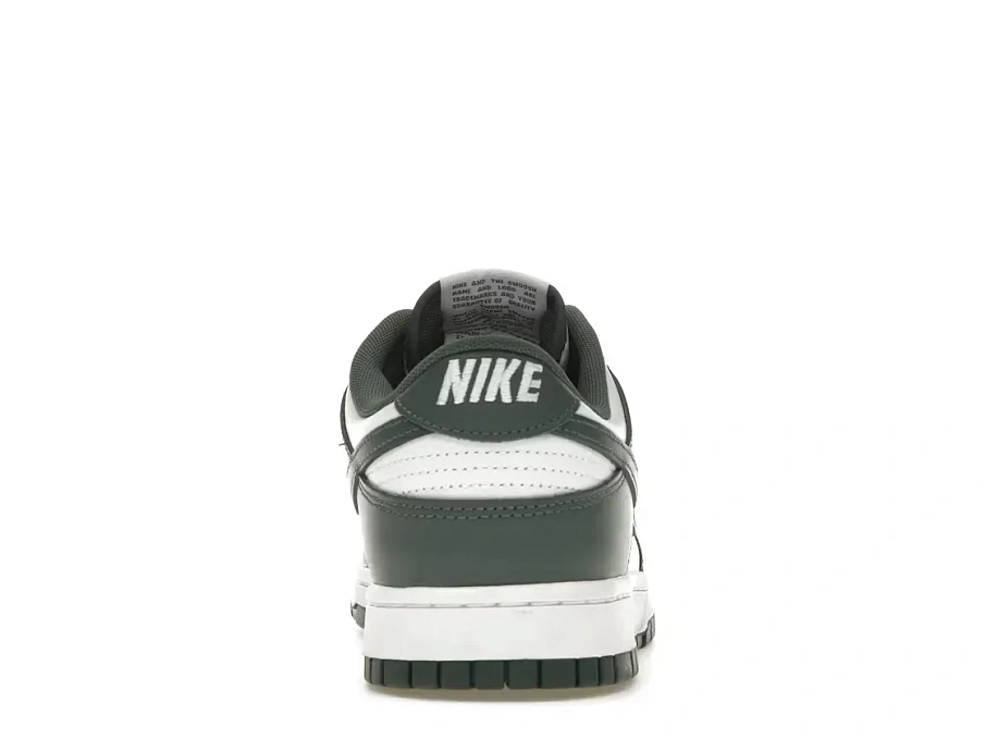 Фото № 4 с приближением к товару «‎Nike Dunk Low»