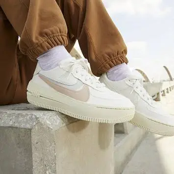 Nike Air Force 1 Plt.af.orm - 4