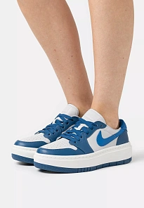 Фото № 1 с приближением к товару «‎AIR JORDAN 1 ELEVATE»