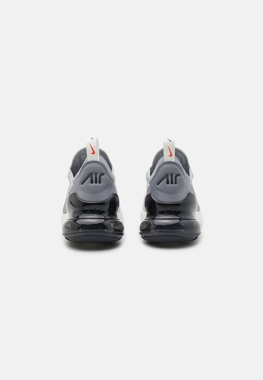 Фото № 2 с приближением к товару «‎Nike Air Max 270 Gel »