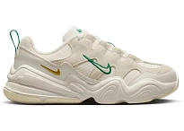 Фото № 1 с приближением к товару «‎Nike Tech Hera»