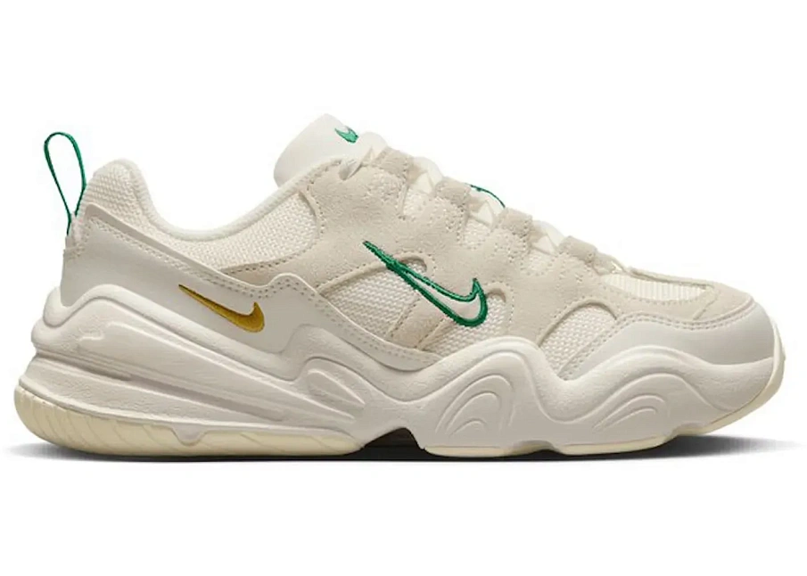 Фото № 1 с приближением к товару «‎Nike Tech Hera»