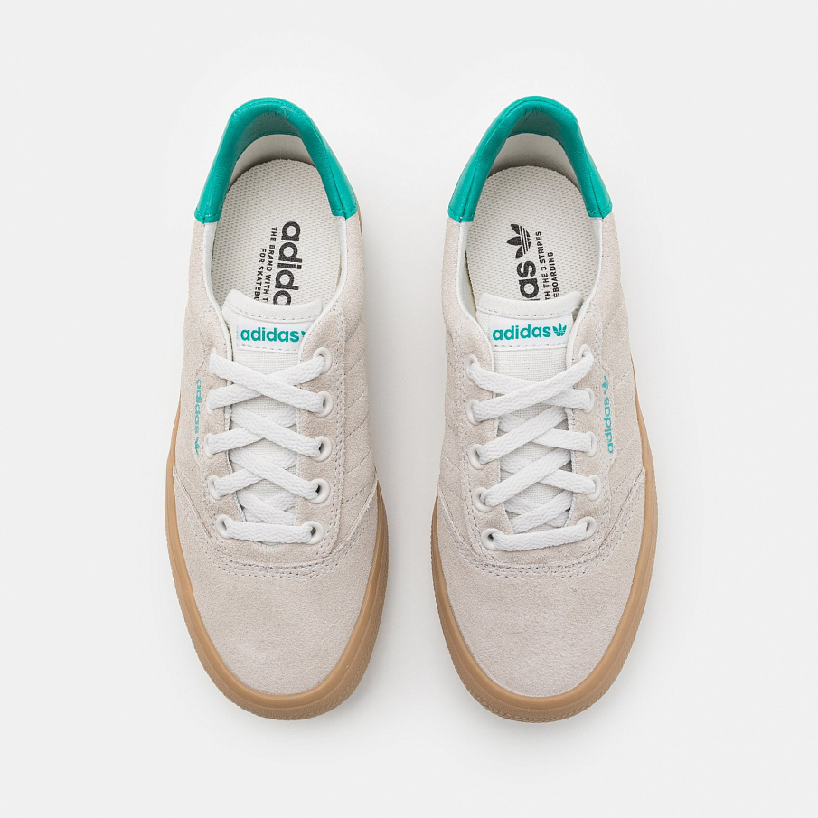 Фото № 4 с приближением к товару «‎Adidas »