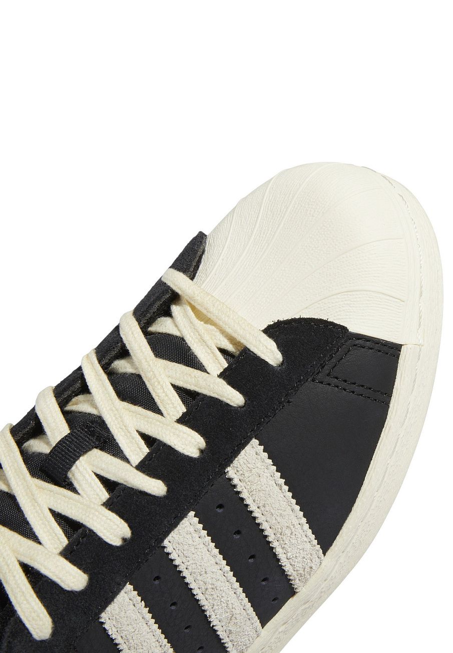 Фото № 5 с приближением к товару «‎Adidas Superstar »