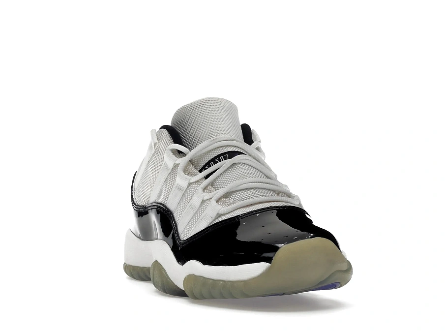 Фото № 2 с приближением к товару «‎Jordan 11 Retro Low Concord »