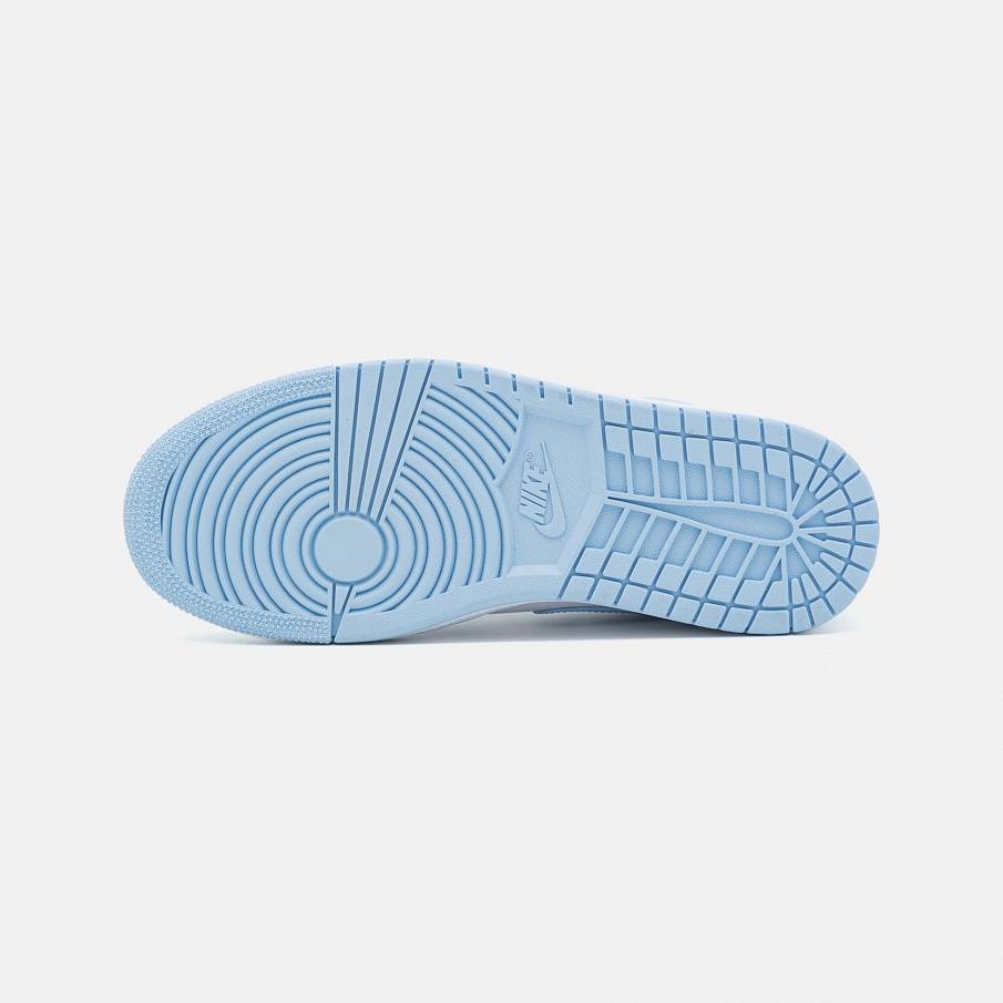 Фото № 4 с приближением к товару «‎Jordan Wmns Air 1 »