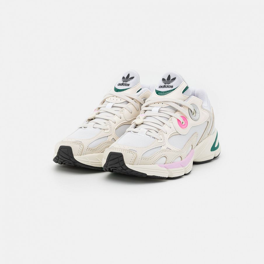 Фото № 3 с приближением к товару «‎Adidas Astir W »