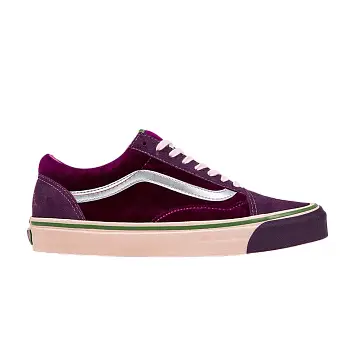 Feature x Vans Vault OG Old Skool LX Sinners Club - 1