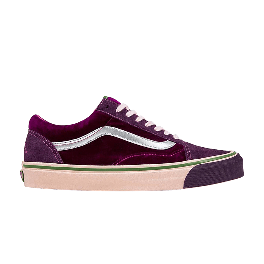 Фото № 1 с приближением к товару «‎Feature x Vans Vault OG Old Skool LX Sinners Club»