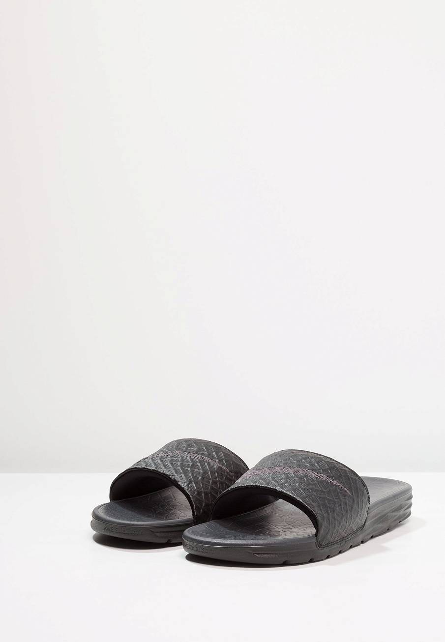 Фото № 3 с приближением к товару «‎Nike Benassi Solarsoft»