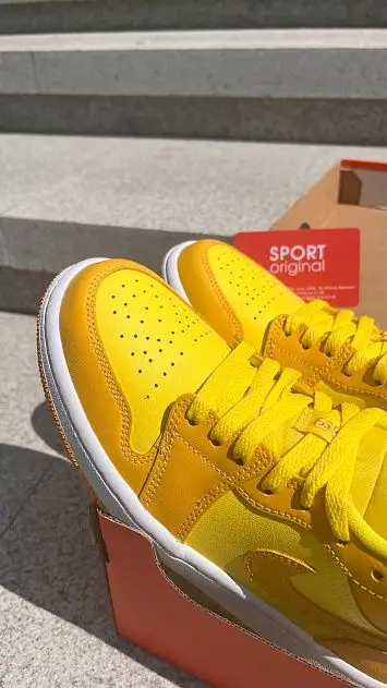 Air Jordan 1 Low - 3