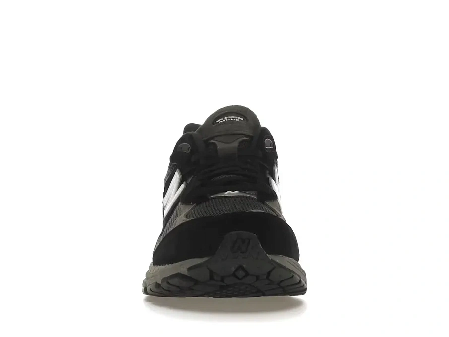 Фото № 2 с приближением к товару «‎New Balance 2002R»