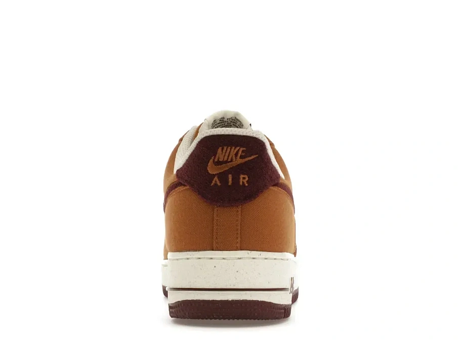 Фото № 4 с приближением к товару «‎Nike Air Force 1 Low '07 LV8»