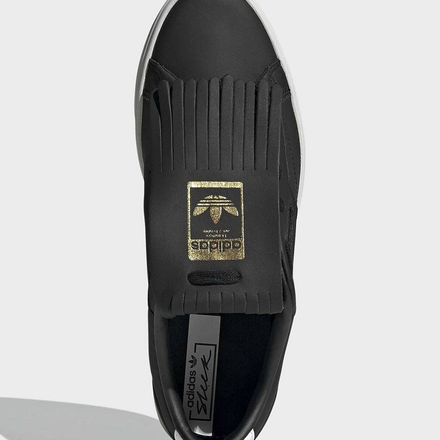 Фото № 5 с приближением к товару «‎Adidas Sleek »
