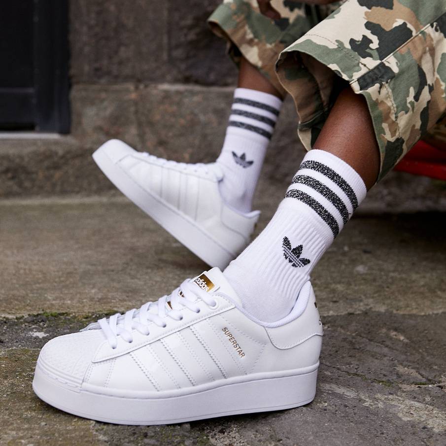 Фото № 5 с приближением к товару «‎Adidas Superstar Bold »