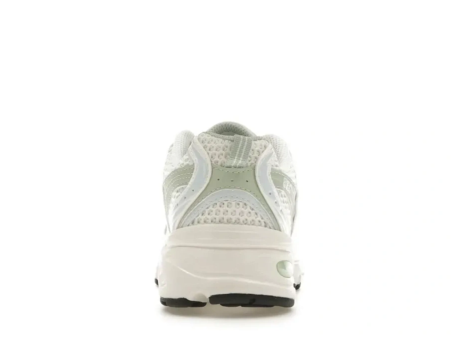 Фото № 4 с приближением к товару «‎New Balance 530»