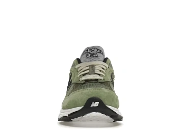New Balance 990v3 - 2