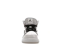 Фото № 2 с приближением к товару «‎Jordan 1 Mid»
