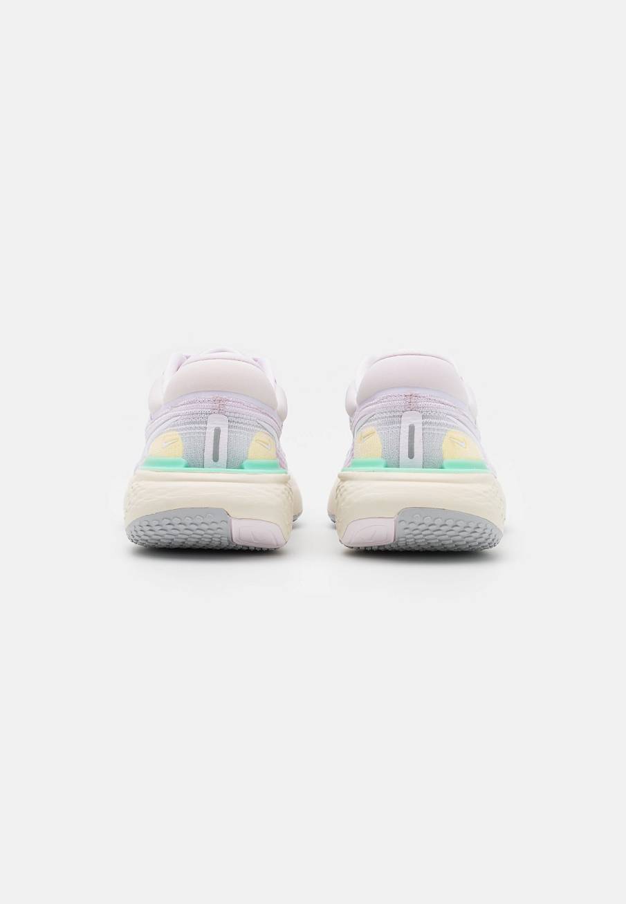 Фото № 3 с приближением к товару «‎Nike Zoomx Invincible FK »