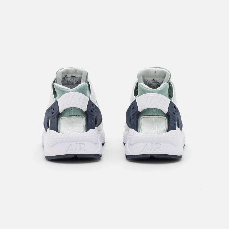 Фото № 3 с приближением к товару «‎Nike Air Huarache »