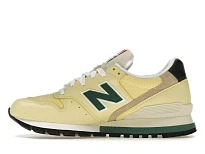 Фото № 3 с приближением к товару «‎New Balance 996»