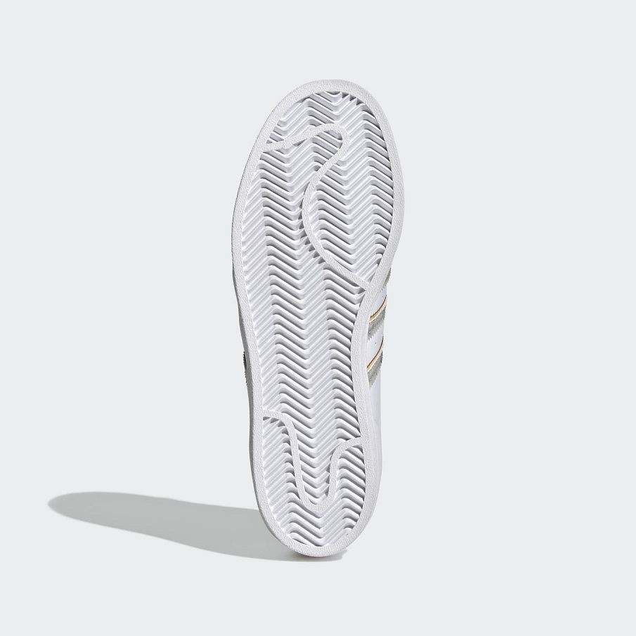 Фото № 3 с приближением к товару «‎Adidas Superstar »