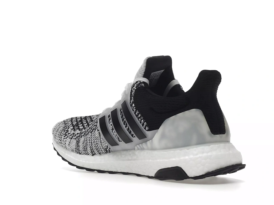 Фото № 2 с приближением к товару «‎adidas Ultra Boost 1.0 DNA Oreo (2022)»