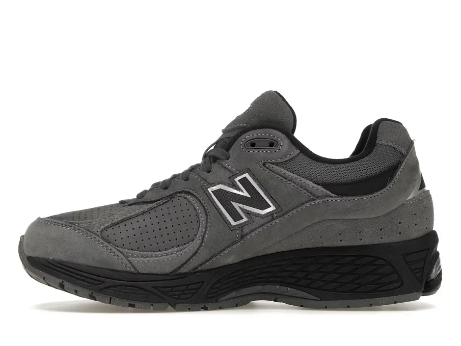 Фото № 3 с приближением к товару «‎New Balance 2002R»
