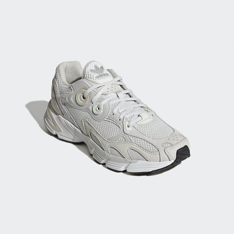 Фото № 2 с приближением к товару «‎Кроссовки Adidas SPAD111A21B-A11»