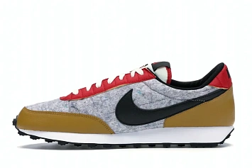 Nike Daybreak University Red Gold Suede  - 3