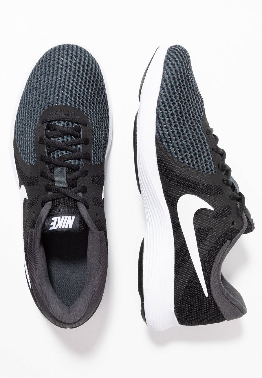Фото № 2 с приближением к товару «‎Nike Revolution»