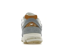 Фото № 4 с приближением к товару «‎New Balance 2002R»