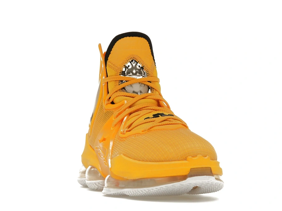 Фото № 2 с приближением к товару «‎Nike LeBron 19 Hard Hat»