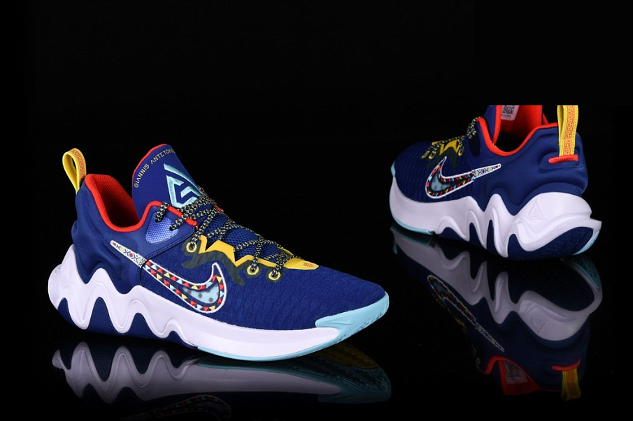 Фото № 3 с приближением к товару «‎Nike Giannis Immortality African Tribal Details »