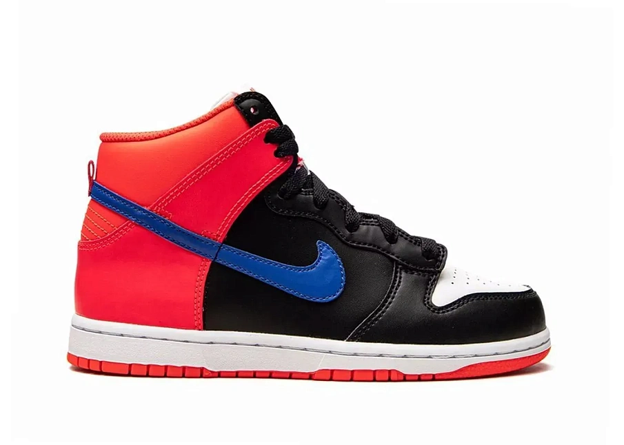 Фото № 1 с приближением к товару «‎Nike Dunk High»