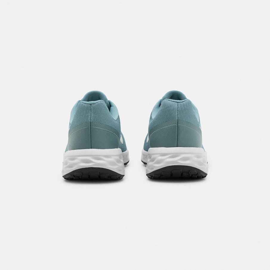 Фото № 3 с приближением к товару «‎Nike Revolution 6»