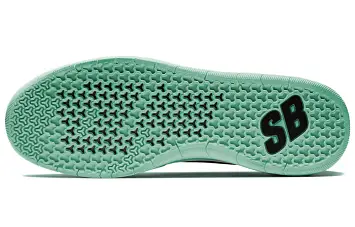 Nike SB Nyjah Free 2 WhiteBlackGreen - 4