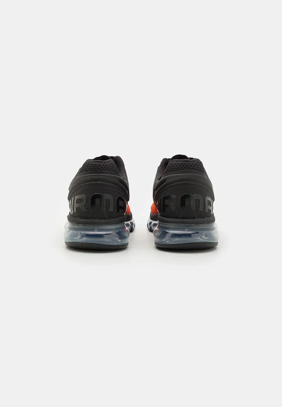 Фото № 3 с приближением к товару «‎AIR MAX 2013»